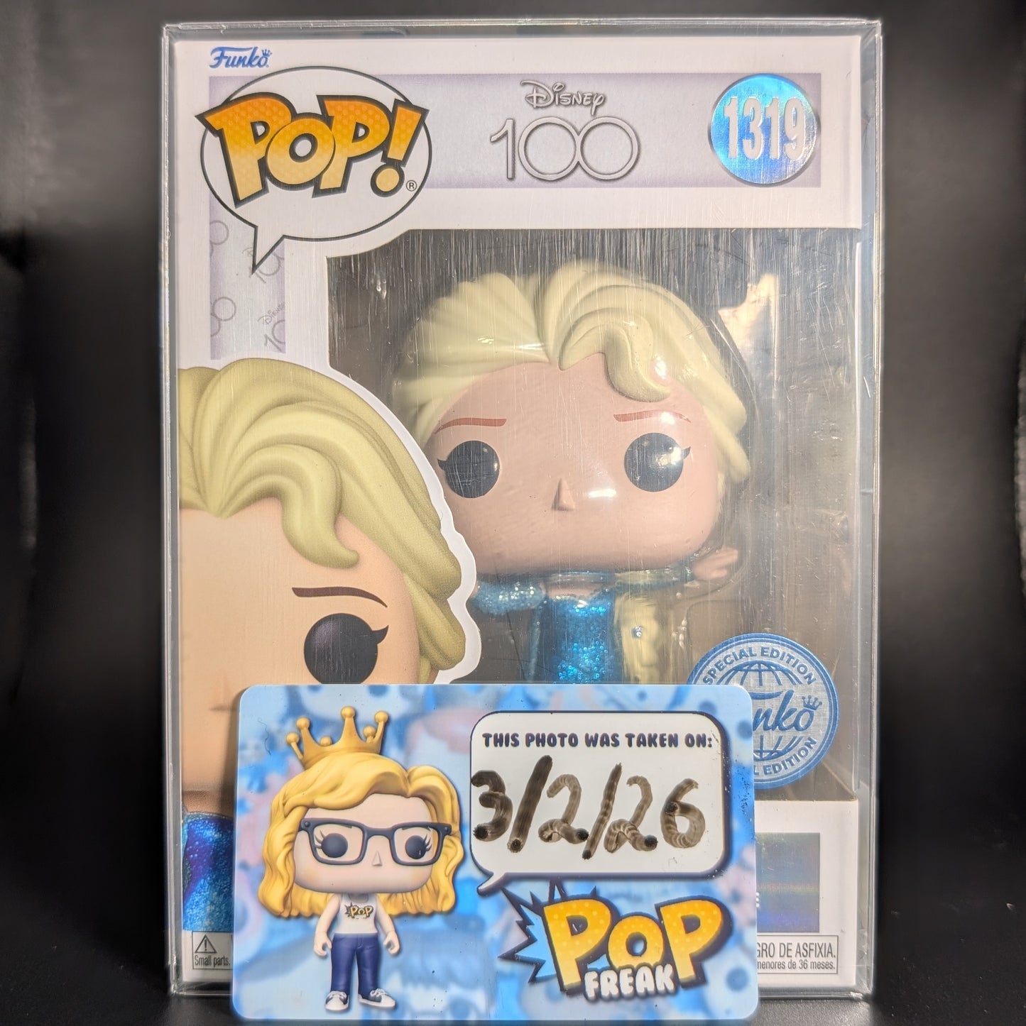 FUNKO POP! Vinyl Disney RARE #1319 Elsa (Glitter) [Funko Special Edition - Blue | Funko Diamond Collection] [VAULTED]
