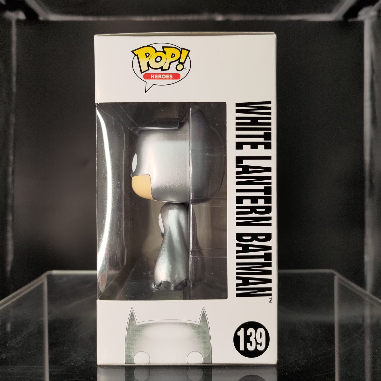 FUNKO POP! Vinyl Heroes RARE DC Super Heroes #139 White Lantern Batman (Blowing Cape) [NYCC] [VAULTED]