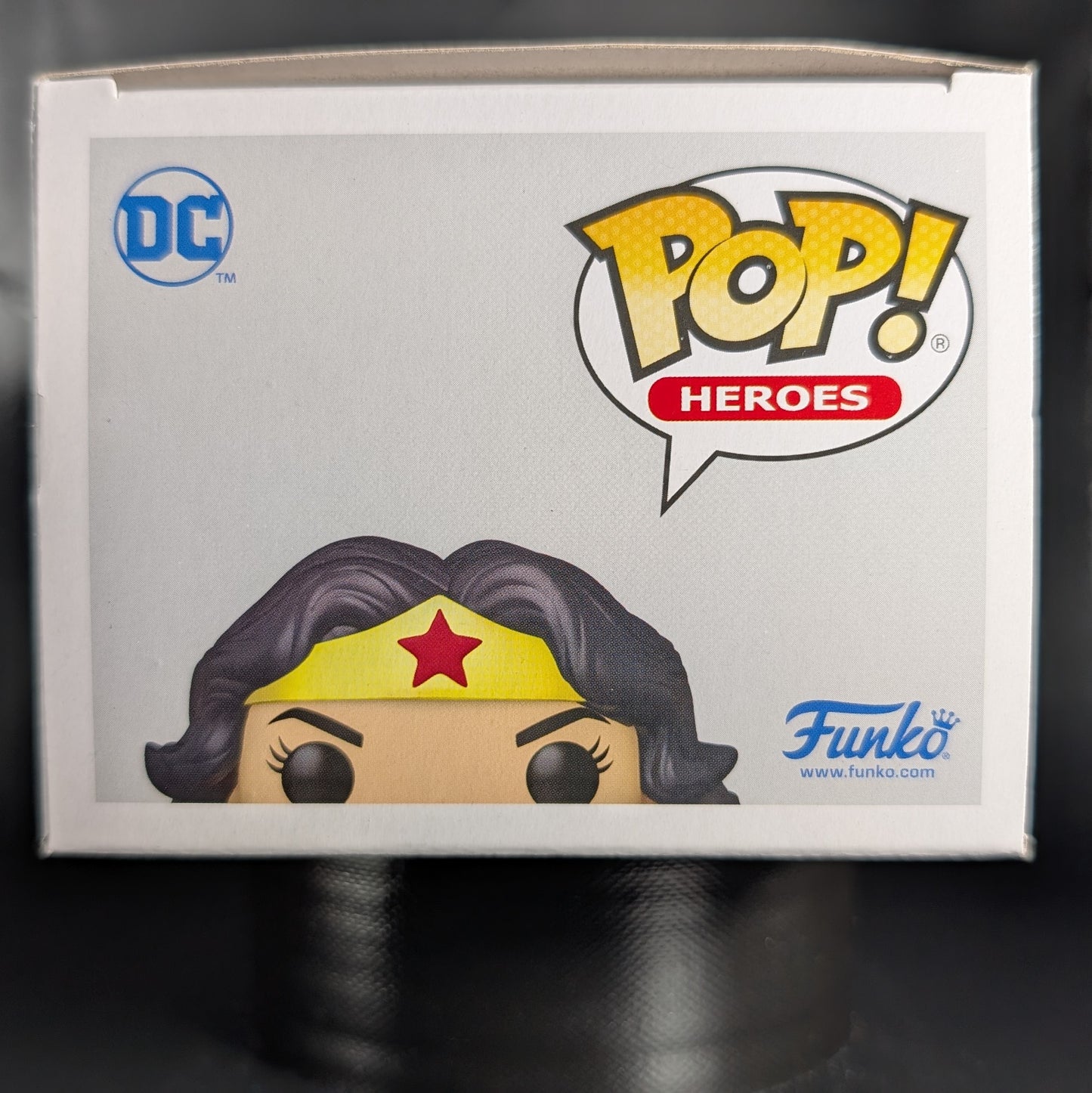 FUNKO POP! Vinyl Heroes RARE Wonder Woman #433 Wonder Woman Classic With Cape [VAULTED]