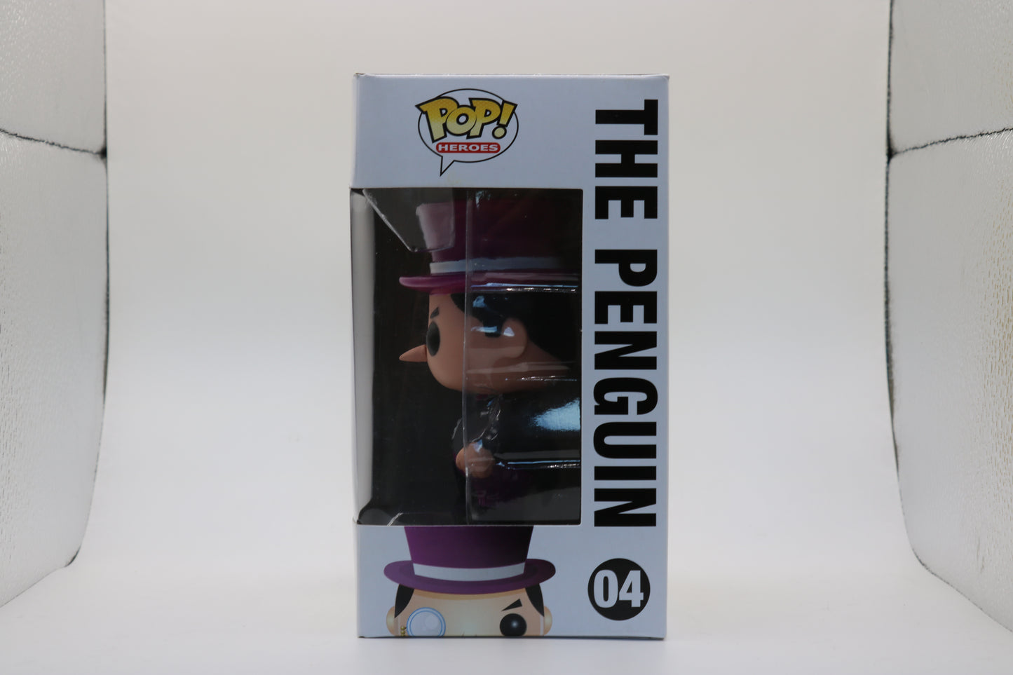 FUNKO POP! Vinyl Heroes RARE DC Universe #04 The Penguin [VAULTED]