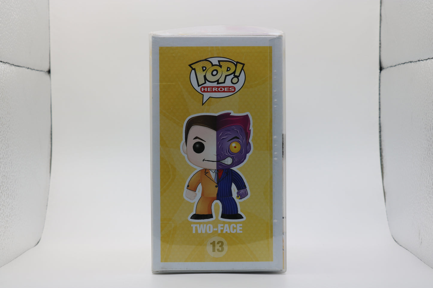 FUNKO POP! Vinyl Heroes RARE DC Universe #13 Two-Face [VAULTED]