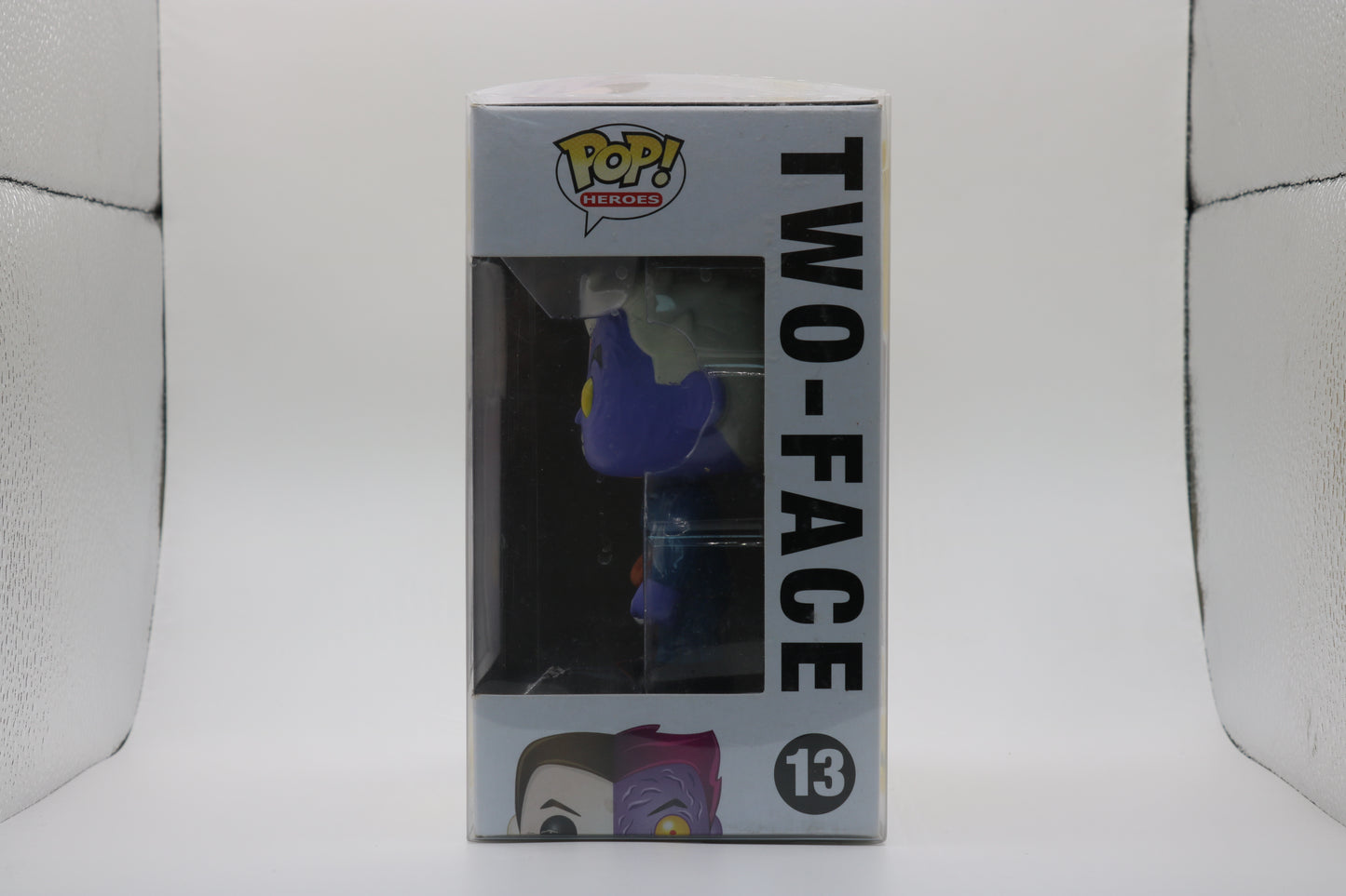 FUNKO POP! Vinyl Heroes RARE DC Universe #13 Two-Face [VAULTED]