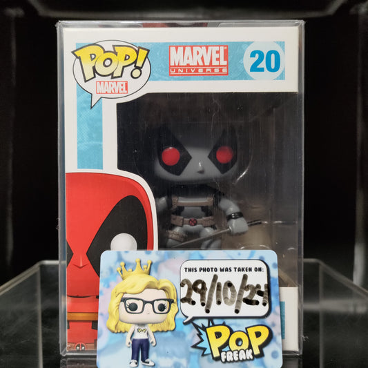 FUNKO POP! Vinyl Marvel RARE Marvel Universe #20 Deadpool (Grey - X-Force) [VAULTED]