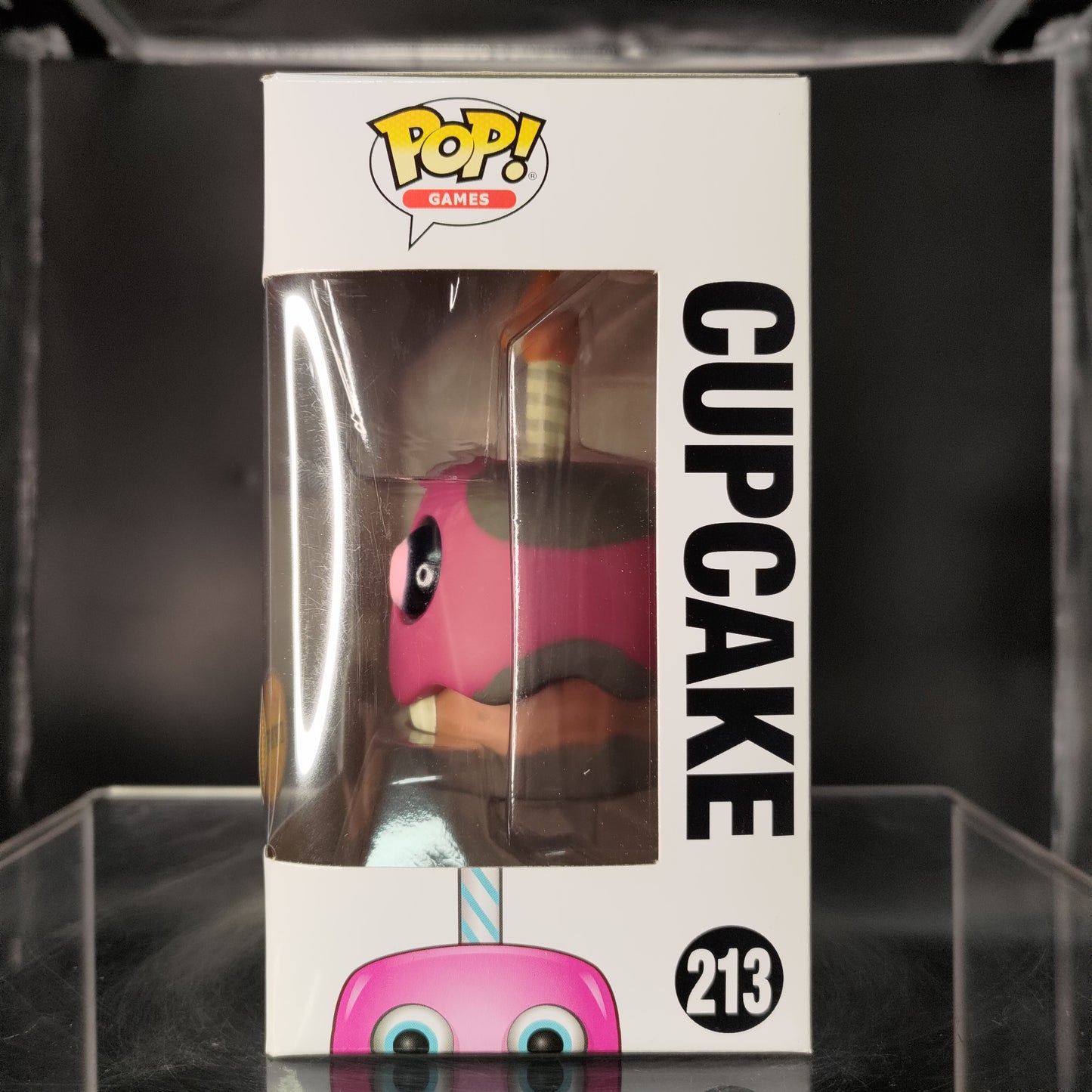 FUNKO POP! Vinyl Games RARE Five Nights at Freddy's #213 Cupcake (Phantom) (GITD) [Chase] [VAULTED]