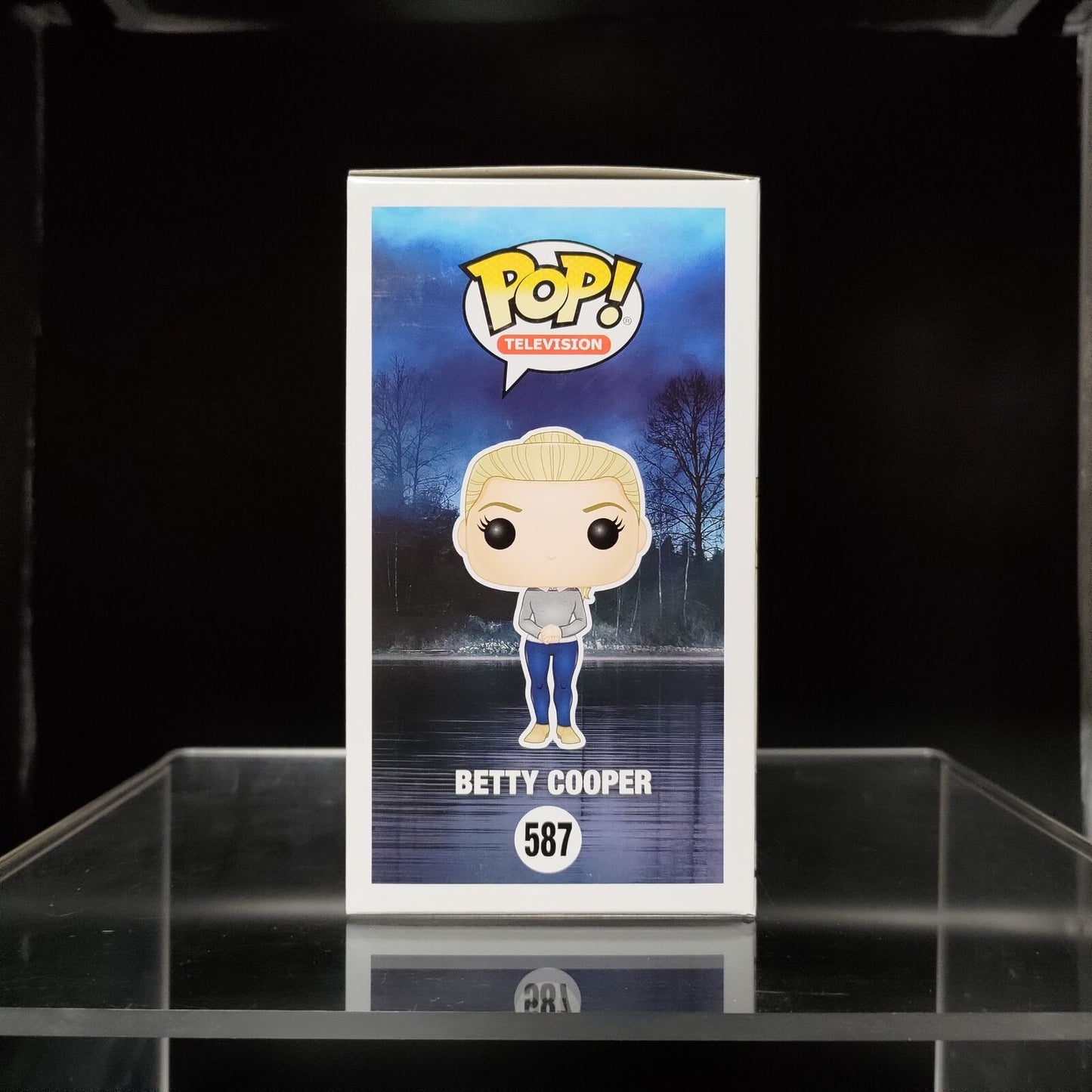 FUNKO POP! Vinyl Television RARE Riverdale #587 Betty Cooper [Hot Topic (Stickerless)] [VAULTED]